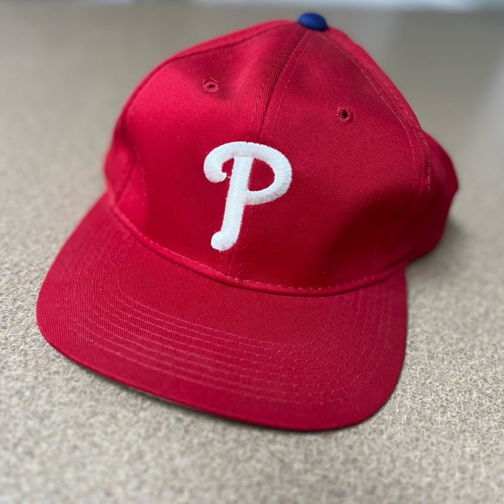 Vintage 90s Philadelphia Phillies Baseball Snapback Red Cap